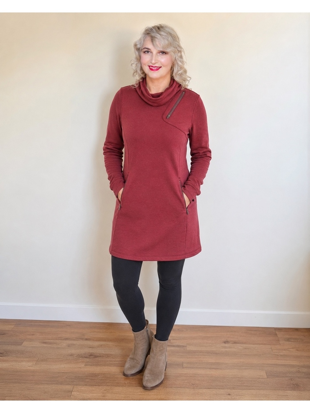 Title Nine Crash Polartec Fleece Dress Women’s Size S Burgundy NWT $129